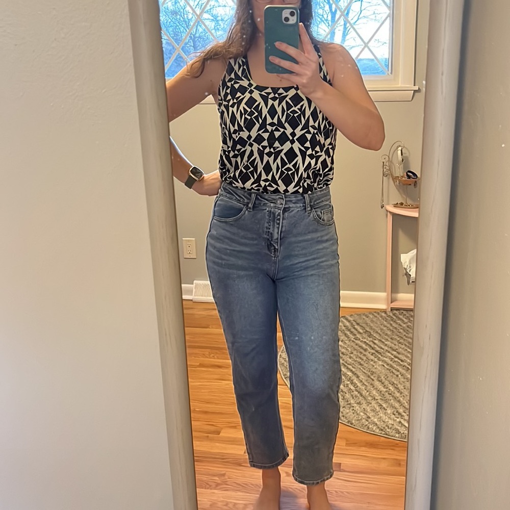 Stylish hi-lo tank